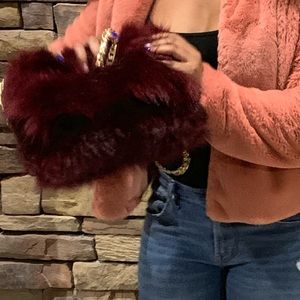 HELLA FAUX FUR CROSS BODY BAG. ONLY USED TWICE